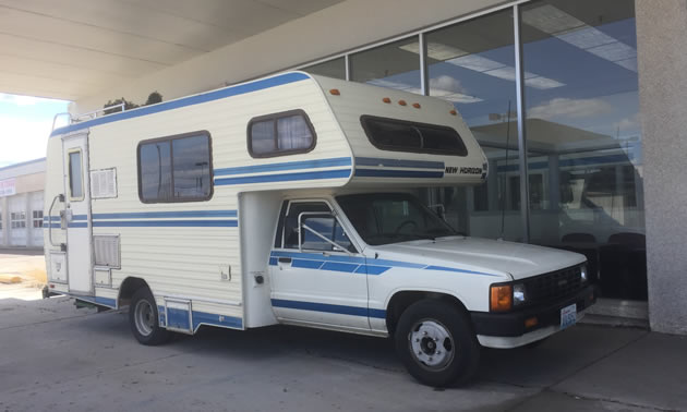 vintage class b rv