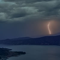 Kelowna is nestled in the Okanagan Valley, stretching out into the mountains and far along the shores of Okanagan Lake.