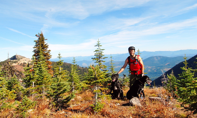 Get outside and enjoy the Nelson hiking and biking trails!