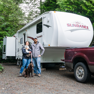 Kate McCallum and Adam Doolittle brought their chocolate lab dog, Bella, and calico cat, Paris Frances, on their trip from the Atlantic to the Pacific.