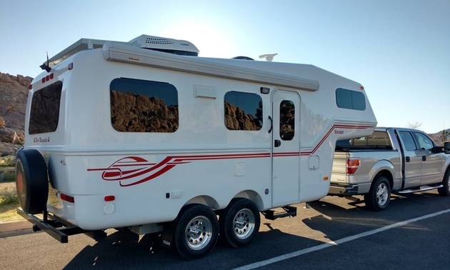 travel trailers built in canada