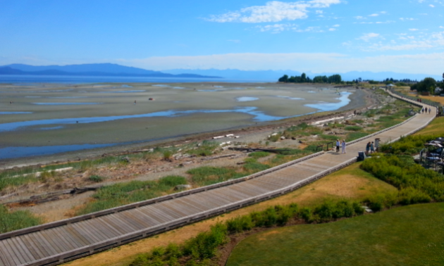 Qualicum Beach resides on a 19-kilometre stretch of sandy shores. 