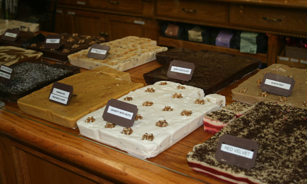 Fresh homemade fudge in different flavours at Bates Nut Farm