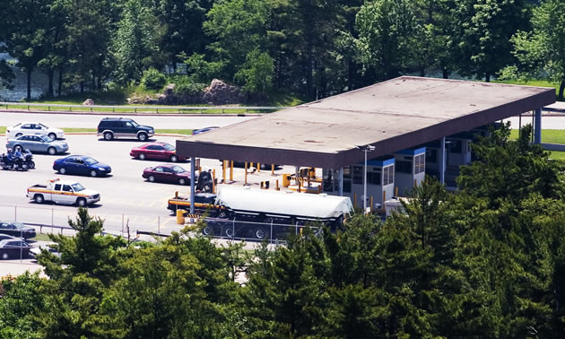 Border crossing between Canada and the US at Hill Island, Ontario. Photo credit: CanStock photo