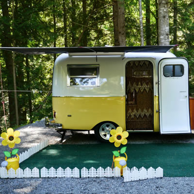 In 2011 Ian Giles purchased Buttercup, a classic yellow and white Boler.