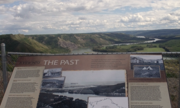 One of the RV-friendly lookouts can be found at the 100th Street Lookout over Peace River Interpretive Signs.