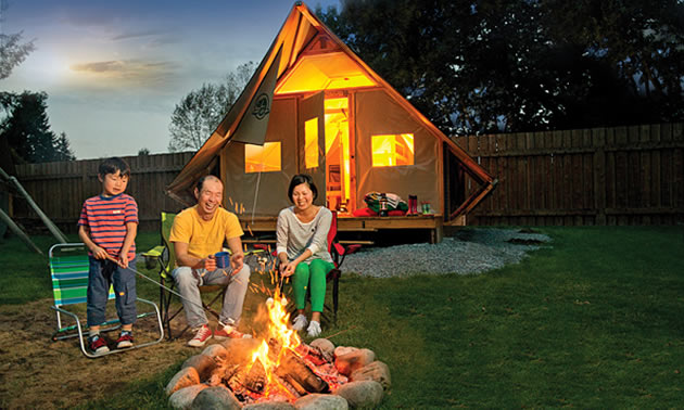 An oTENTik, exclusive to Parks Canada, is a cross between an A-frame cabin and a prospector tent mounted on a raised wooden floor.