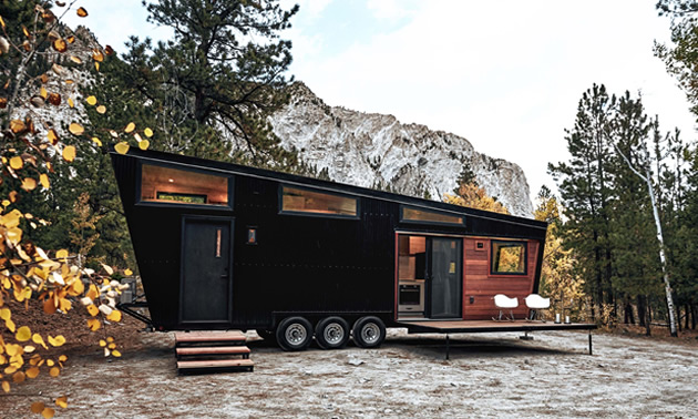 Picture of a Land Ark RV unit.