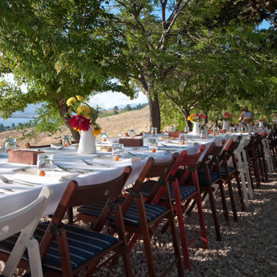 Treat yourself to at least one premium alfresco dinner a year––Joy Road Catering at God’s Mountain Estate is a good place to start. 
