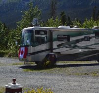 RVing at Kluane Lake, yukon