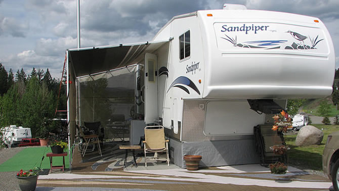 Picture of RV set-up for full-time living