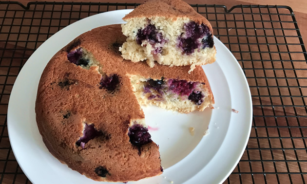 A skillet muffin is a simple centre to build a winter brunch around.