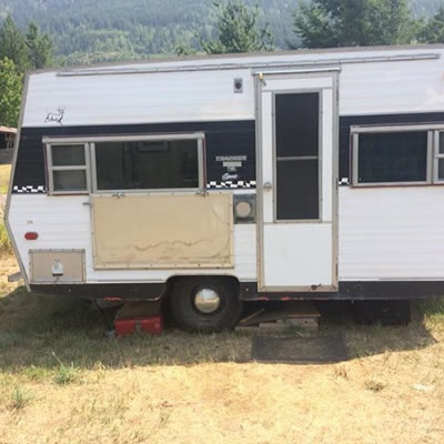 1971 16’ Sportsman Travel Trailer.