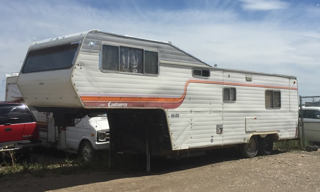 This SunKamper 5th Wheel trailer was spotted in a storage yard outside of Calgary. 