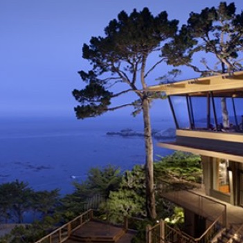 A view of the patio of Pacific Edge overlooking the Pacific ocean. 