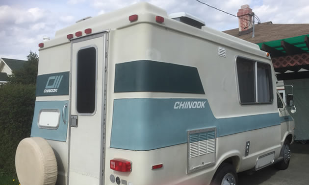 Back view of Chinook Sportsman Class C motorhome. 