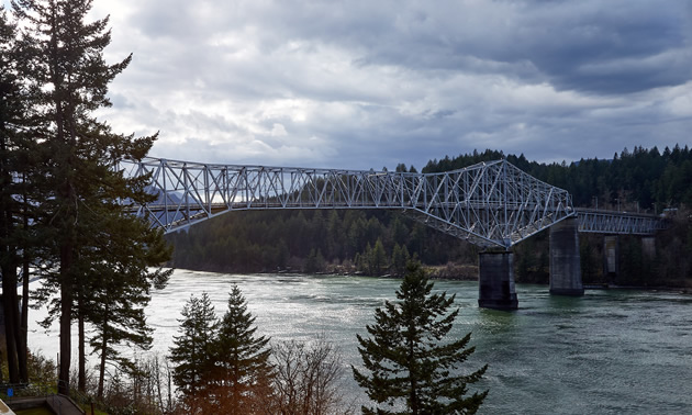 Bridge of the Gods is a fascinating cantilever bridge between Oregon and Washington states.