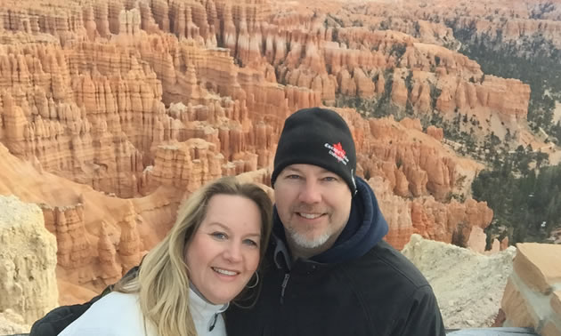 Reace and Tammy Harmatuik are visiting Bryce Canyon in Utah. 