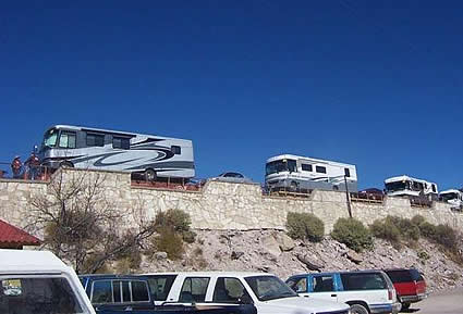 RVs crossing the border