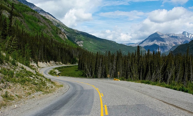 The Alaska Highway offers a post card image around every corner. 