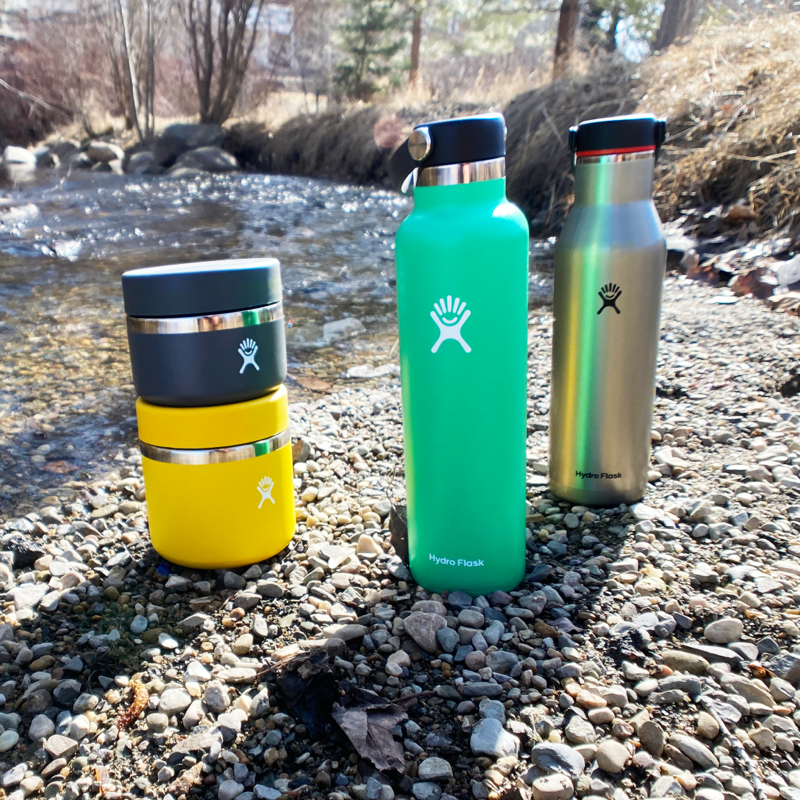 hydro flasks lined up together