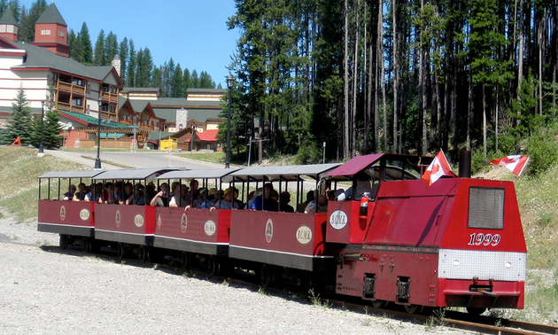 tourists going on a tour of the Sullivan Mine