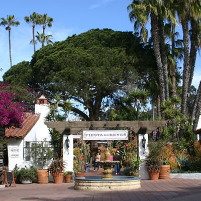 Picture of the entrance of 'Old Town' in San Diego. 