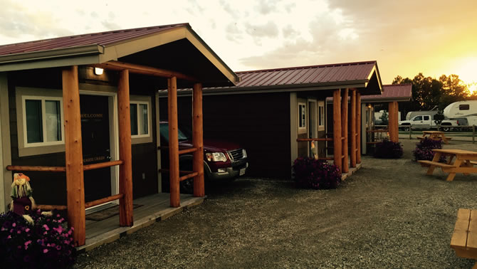 Picture of park model cabins at the Prairie Junction RV Resort.