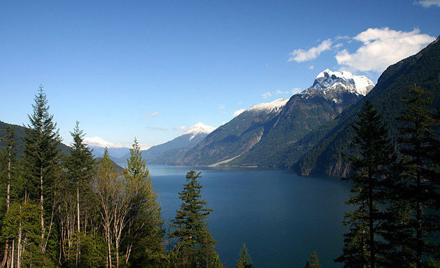 Harrison Lake beckons RVers to come enjoy the view.