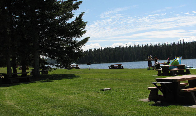 Day use area at the Provincial Park Lac la Jeune, near Kamloops.