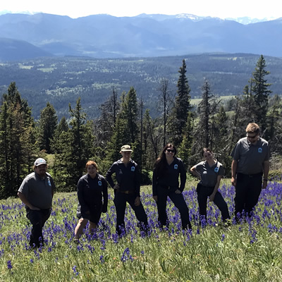 Kamloops crew working in Cornwall Hills Park. 