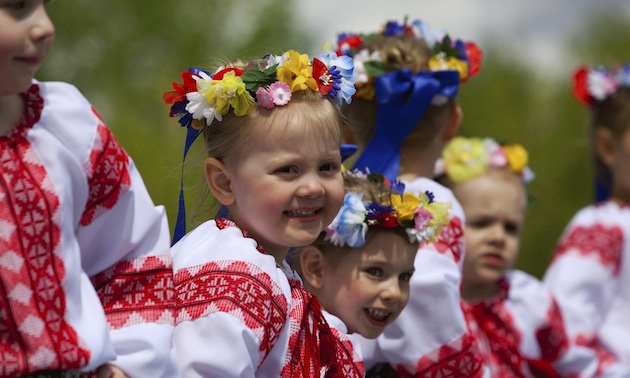 children in traditional Ukrainian costume